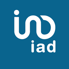 Logo du réseau immobilier IAD France, partenaire formé par Parcours Immo